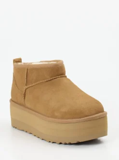 UGG – Plattform-Stiefelette aus Veloursleder camelbraun