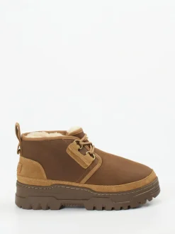 UGG – Schnürboots aus Fettleder in Braun