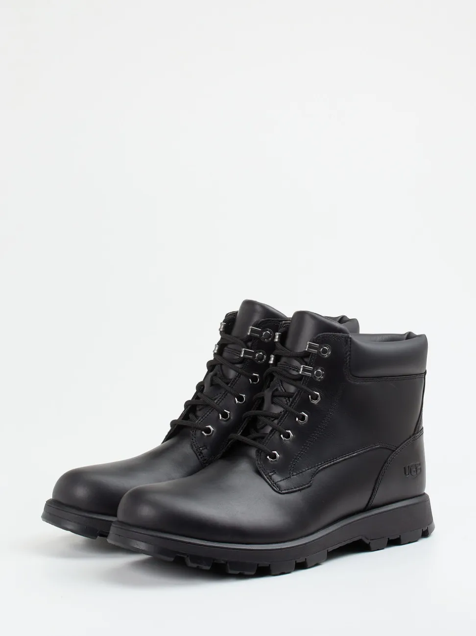 UGG – Schnürboots aus Fettleder schwarz