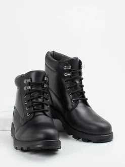 UGG – Schnürboots aus Fettleder schwarz