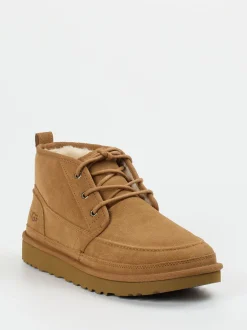 UGG – Schnürboots aus Veloursleder camelbraun