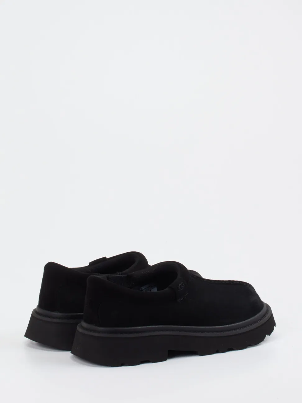 UGG – Slip-On Loafer aus Veloursleder Schwarz