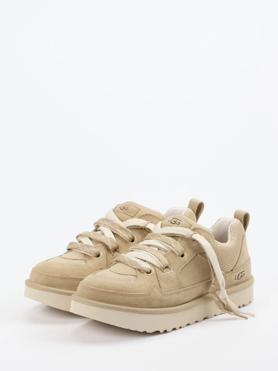 UGG – Sneaker aus Veloursleder und Mesh beige