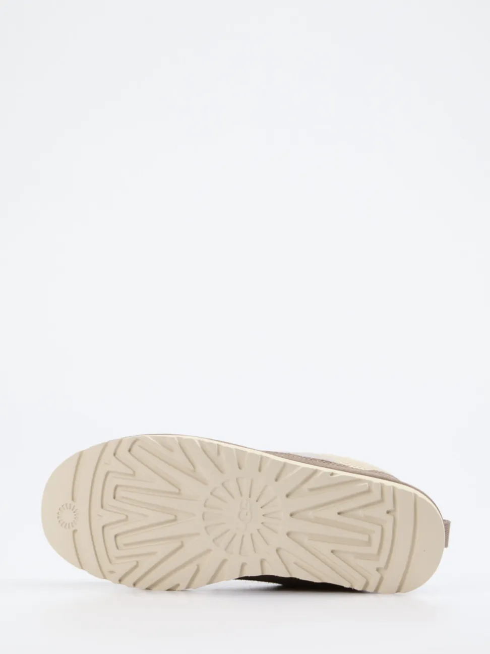 UGG – Sneaker aus Veloursleder und Mesh in Taupe