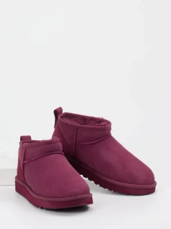 UGG – Stiefeletten aus Veloursleder beerenrot