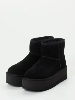 UGG – Stiefeletten aus Veloursleder Schwarz Plateau