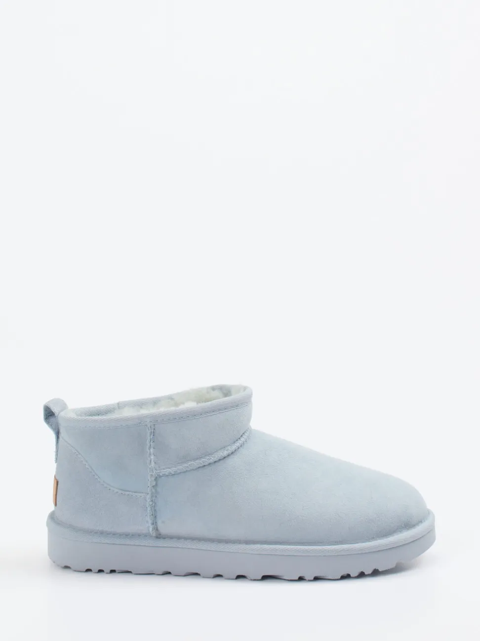 UGG – Stiefeletten aus Veloursleder in Hellblau