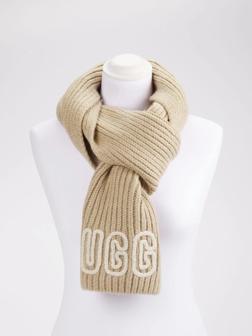 UGG – Strickschal aus Textil in Beige