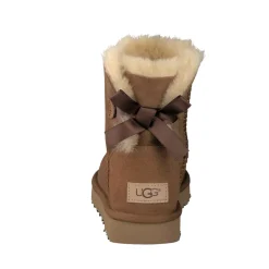UGG – Winterboots aus Lammfell und Veloursleder braun