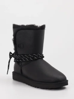 UGG – Winterboots aus Leder schwarz matt