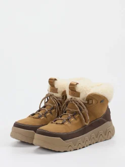 UGG – Winterboots aus Veloursleder cognacbraun
