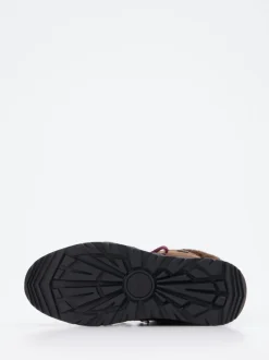 UGG – Winterboots aus Veloursleder mittelbraun