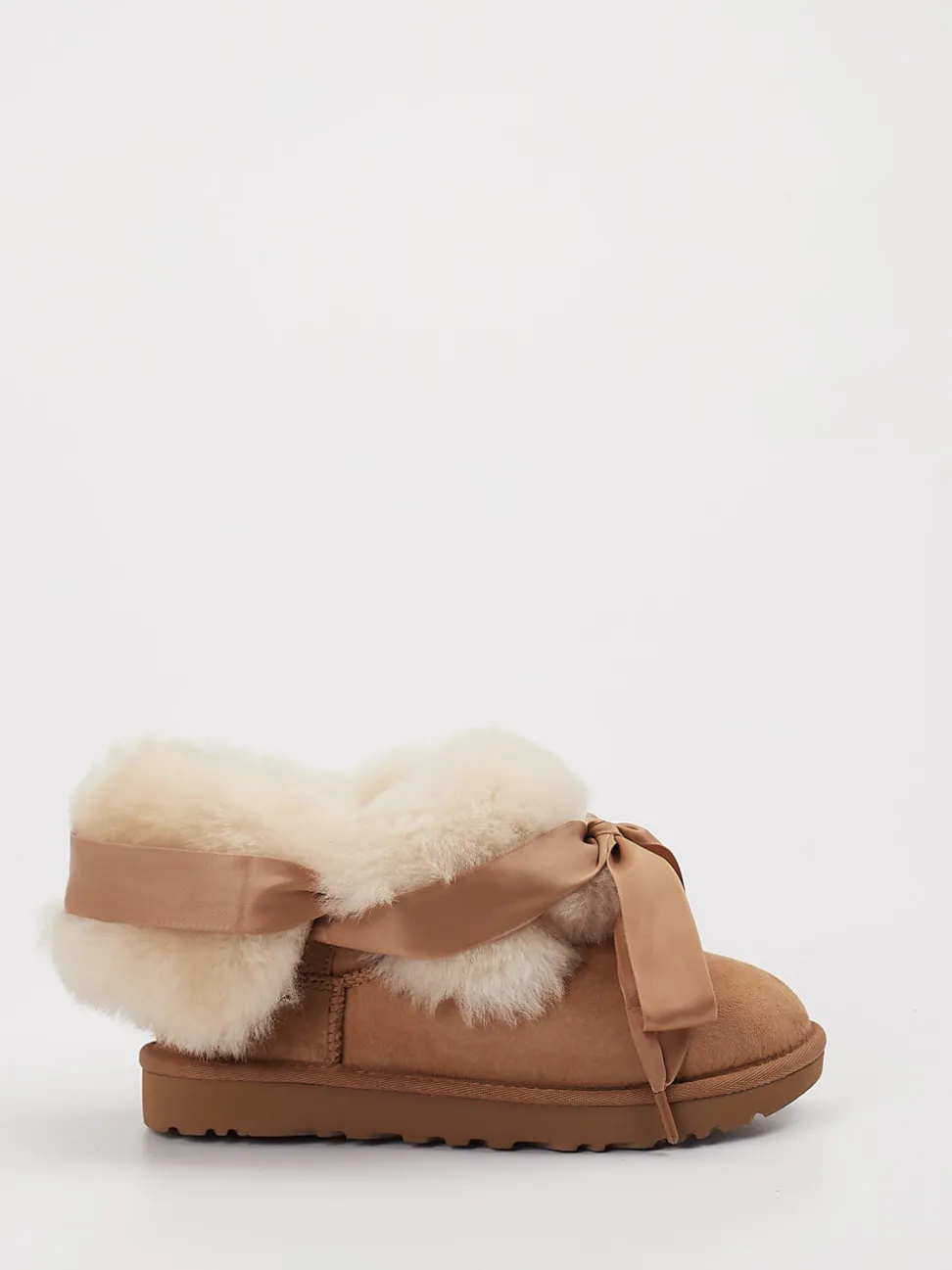 UGG – Winterboots aus Veloursleder camelbraun