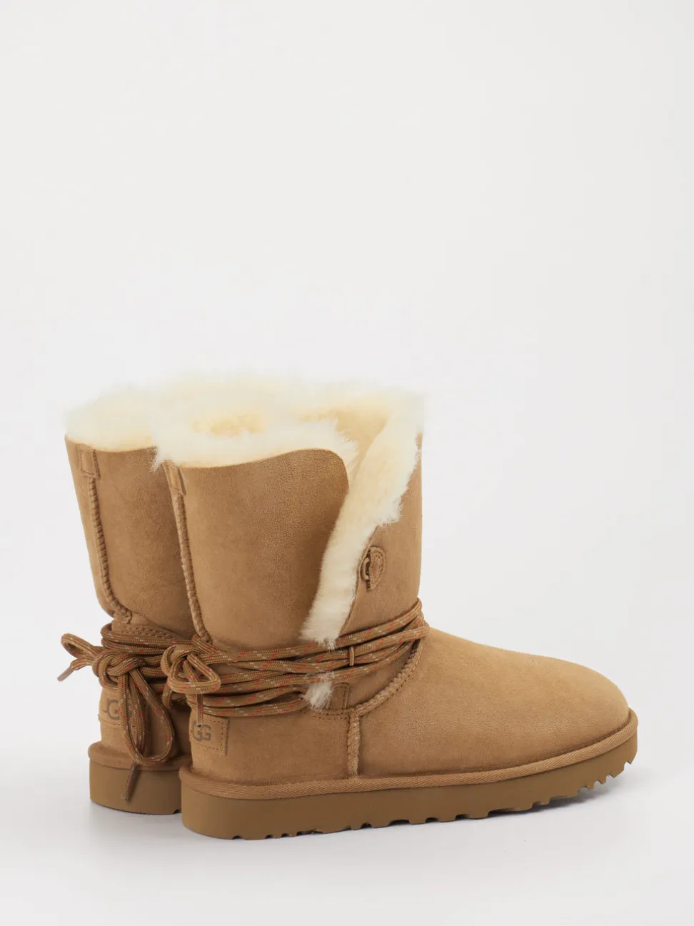 UGG – Winterboots aus Veloursleder camelbraun