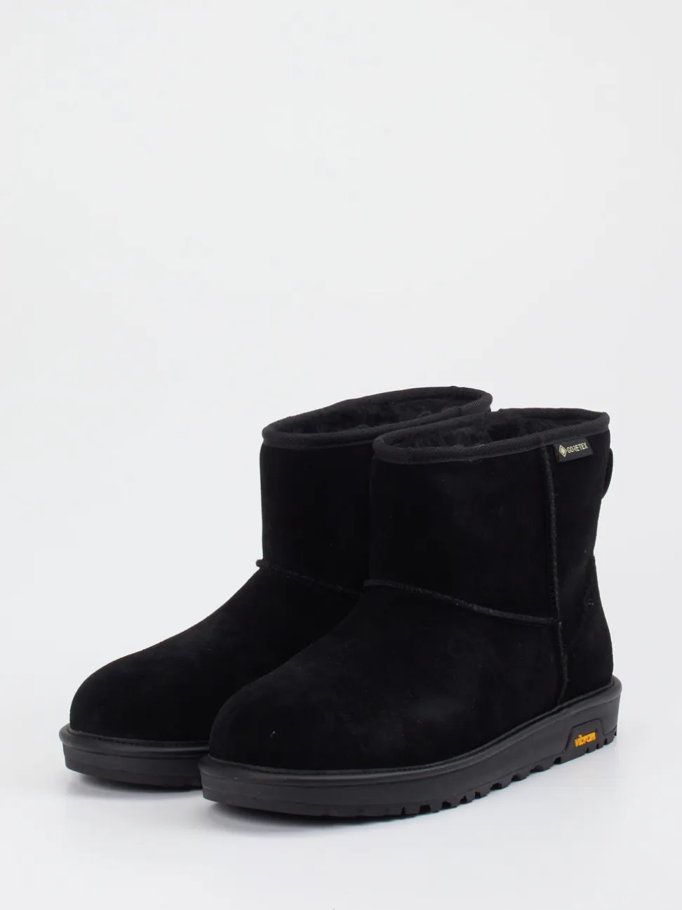 UGG – Winter-Boots aus Veloursleder schwarz
