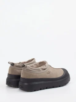 UGG – Winter-Slipper aus Veloursleder Taupe