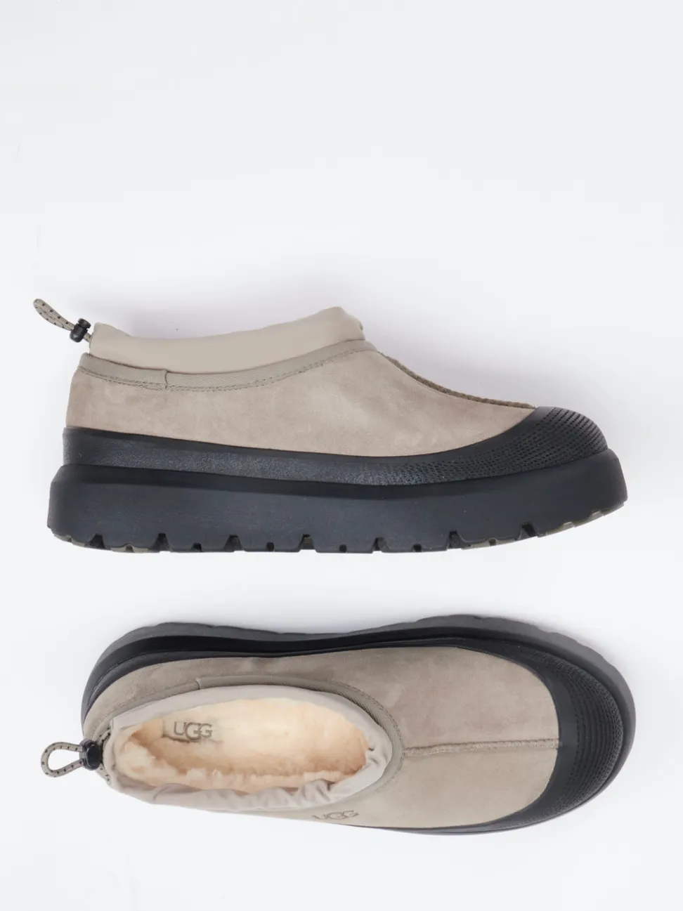 UGG – Winter-Slipper aus Veloursleder Taupe