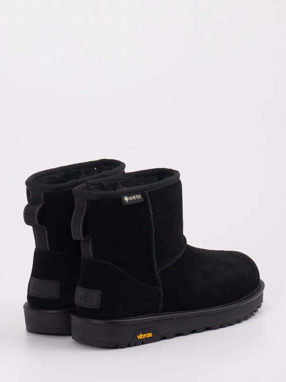 UGG – Winter-Stiefelette aus Veloursleder schwarz