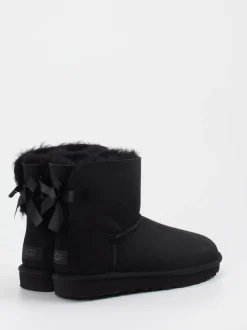 UGG – Winter-Stiefeletten aus Veloursleder schwarz
