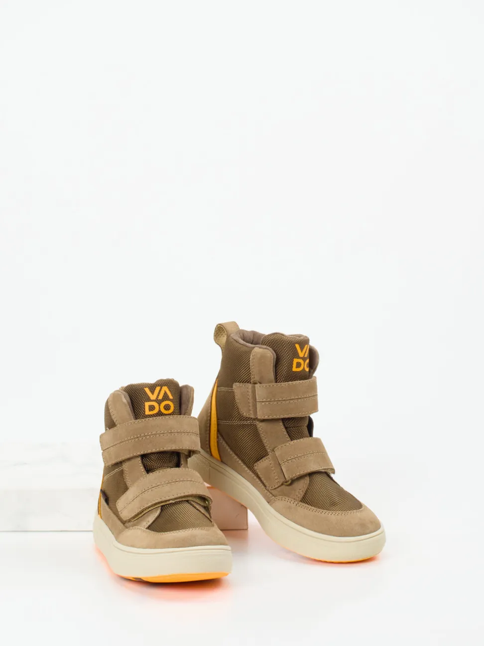 Vado – High-Top-Sneaker aus Veloursleder Sandbraun