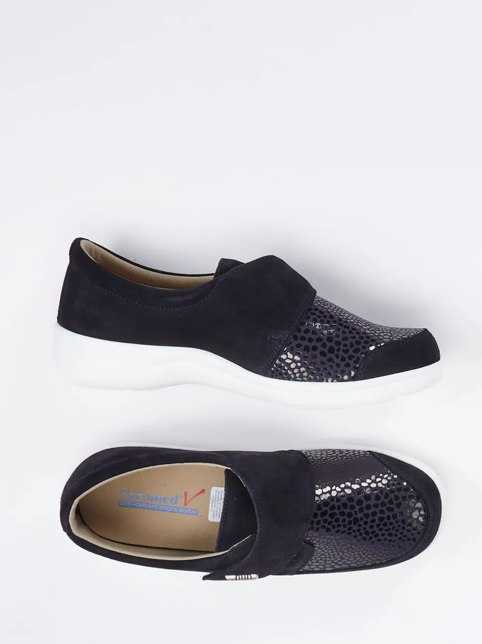 Varomed – Klettschuh aus Veloursleder Dunkelblau