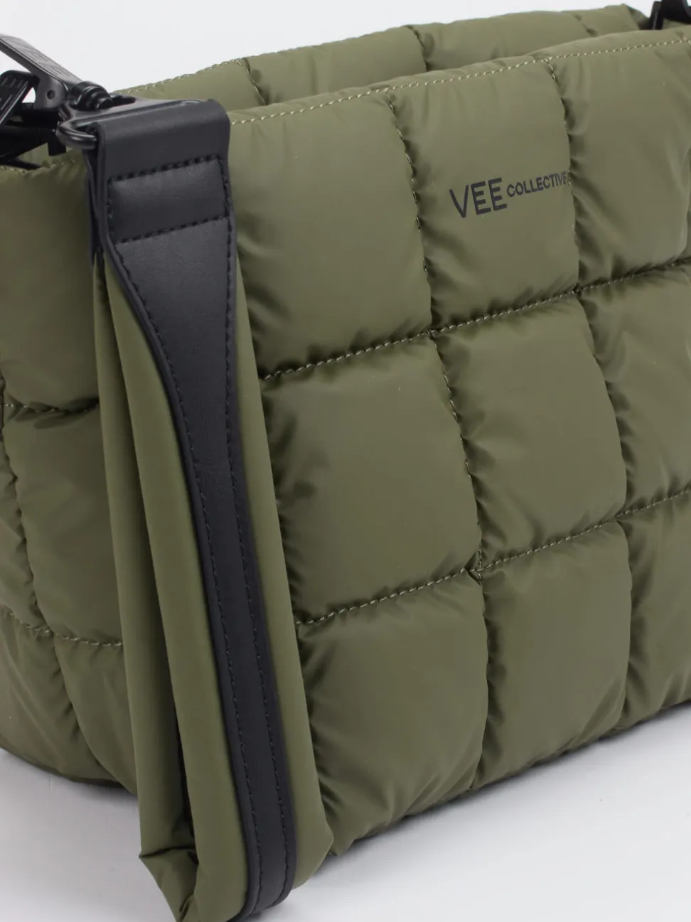 VeeCollective Berlin – Clutche & Abendtasche