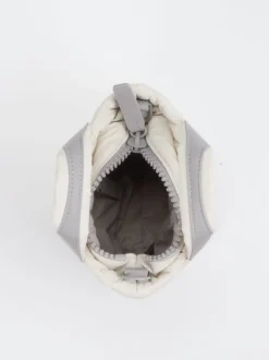 VeeCollective Berlin – Handtasche aus Steppnylon cremeweiß