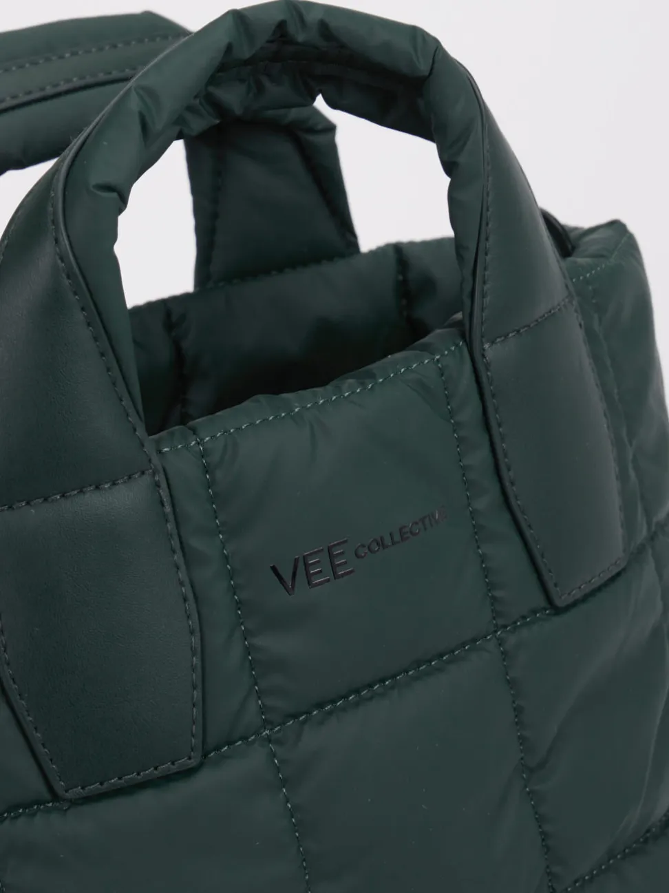 VeeCollective Berlin – Handtasche aus Nylon Tannengrün