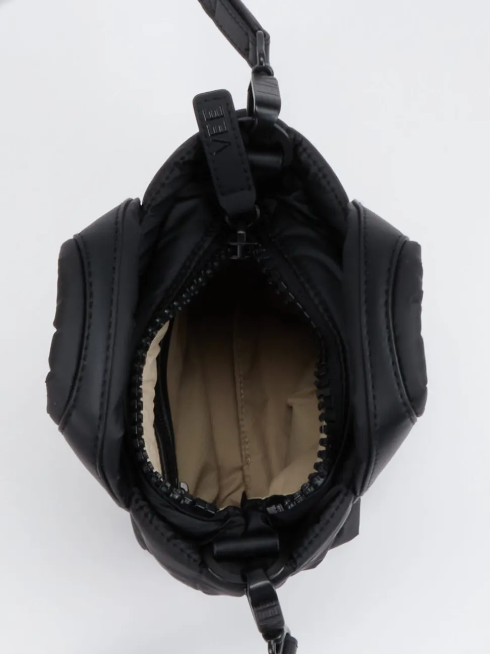 VeeCollective Berlin – Handtasche aus Nylon schwarz