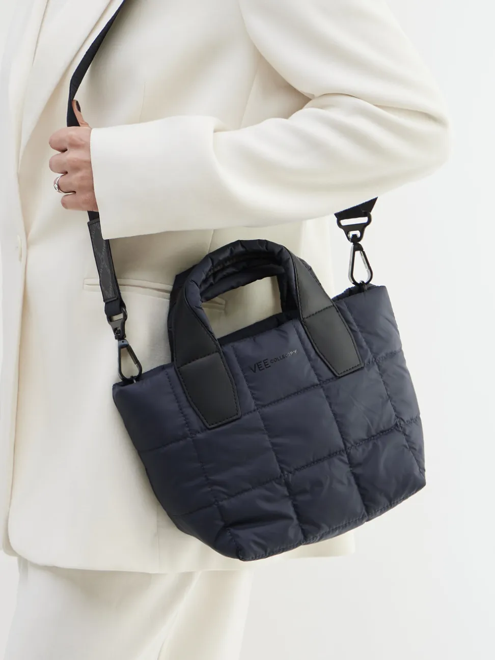 VeeCollective Berlin – Mini Tote Bag aus Nylon Dunkelblau
