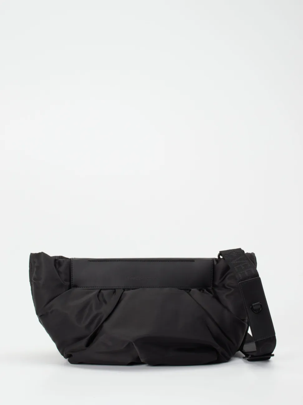 VeeCollective Berlin – Schultertasche aus Nylon Schwarz