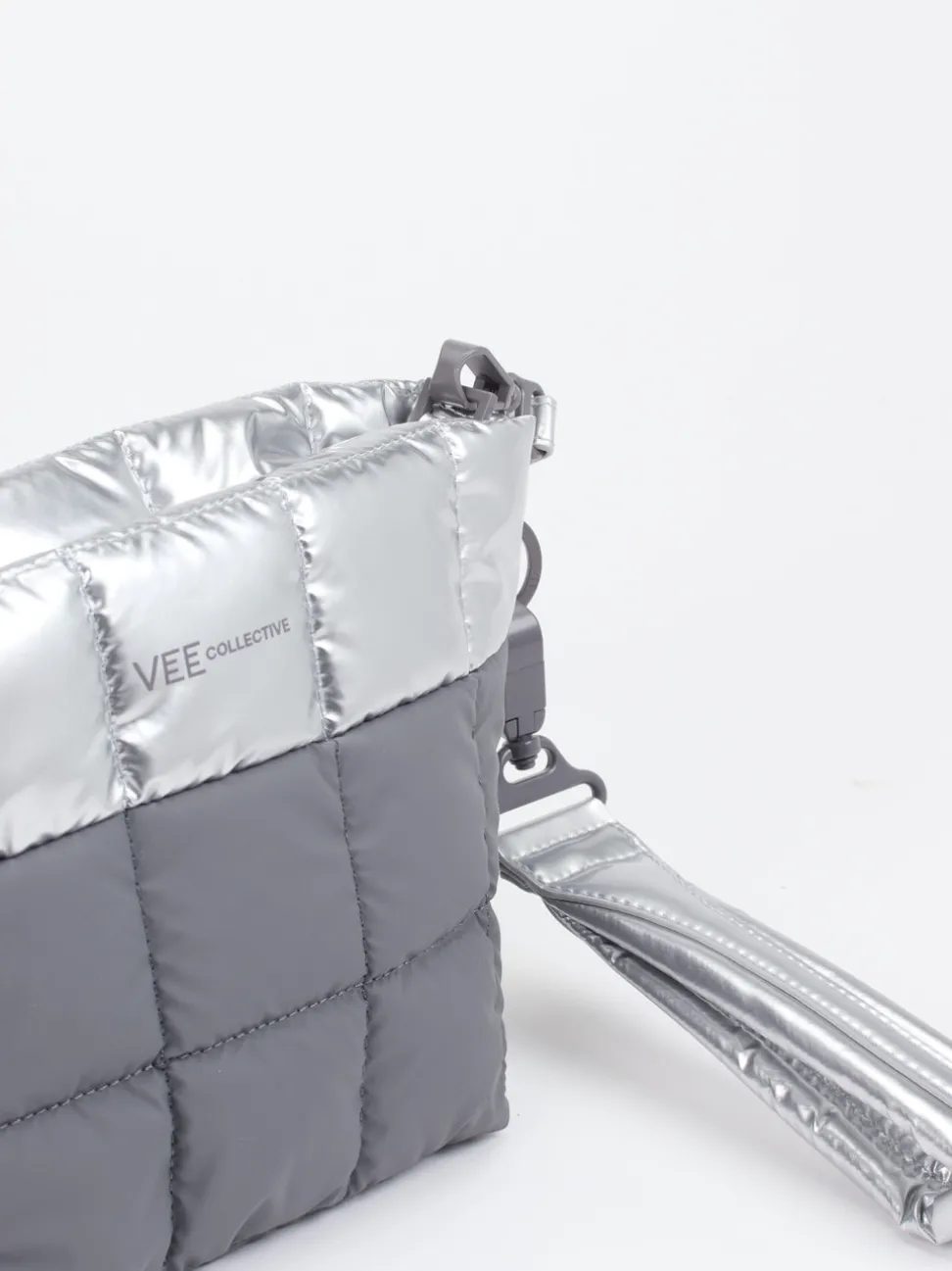 VeeCollective Berlin – Schultertasche aus Nylon in Anthrazit