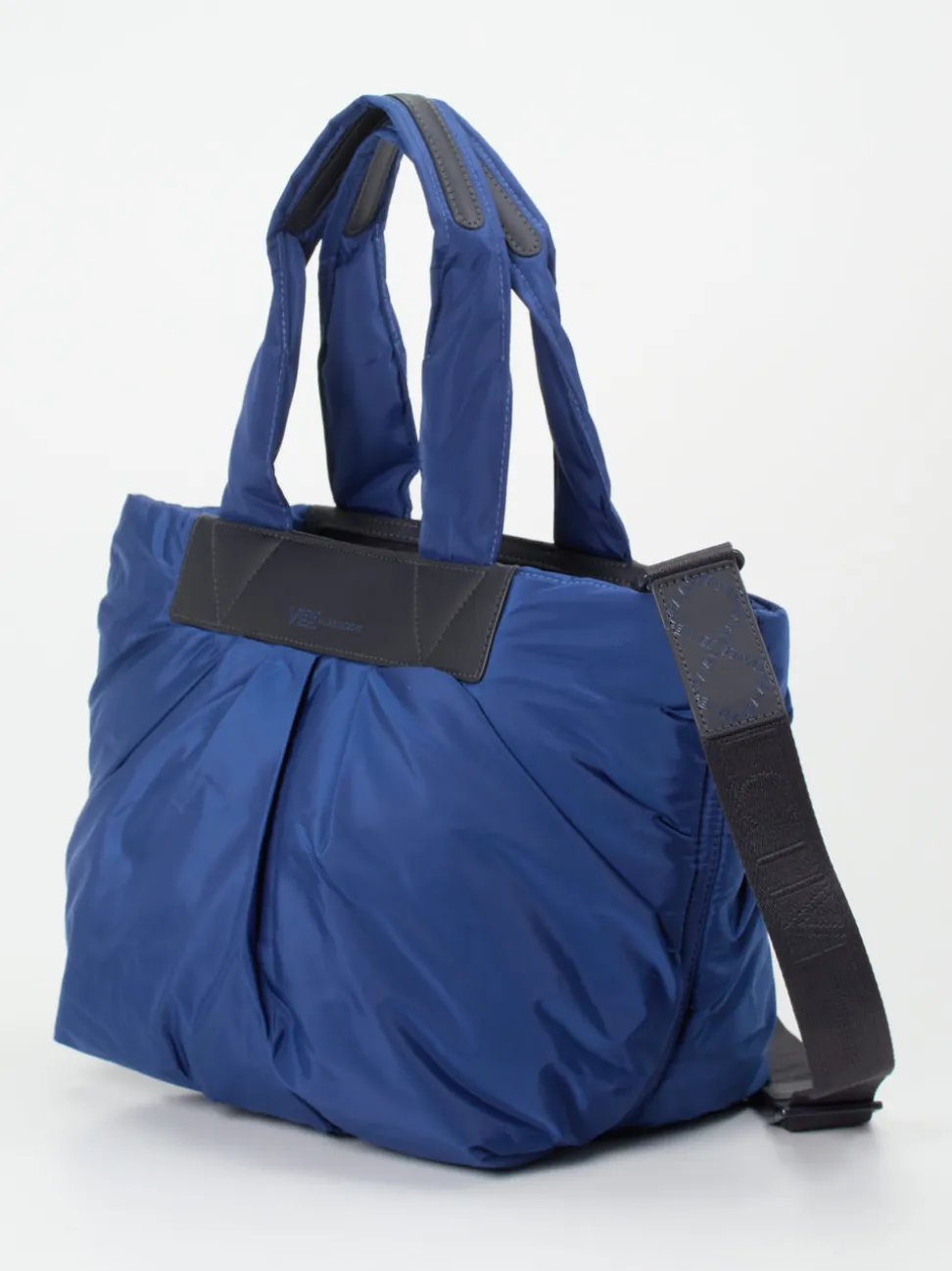 VeeCollective Berlin – Shopper