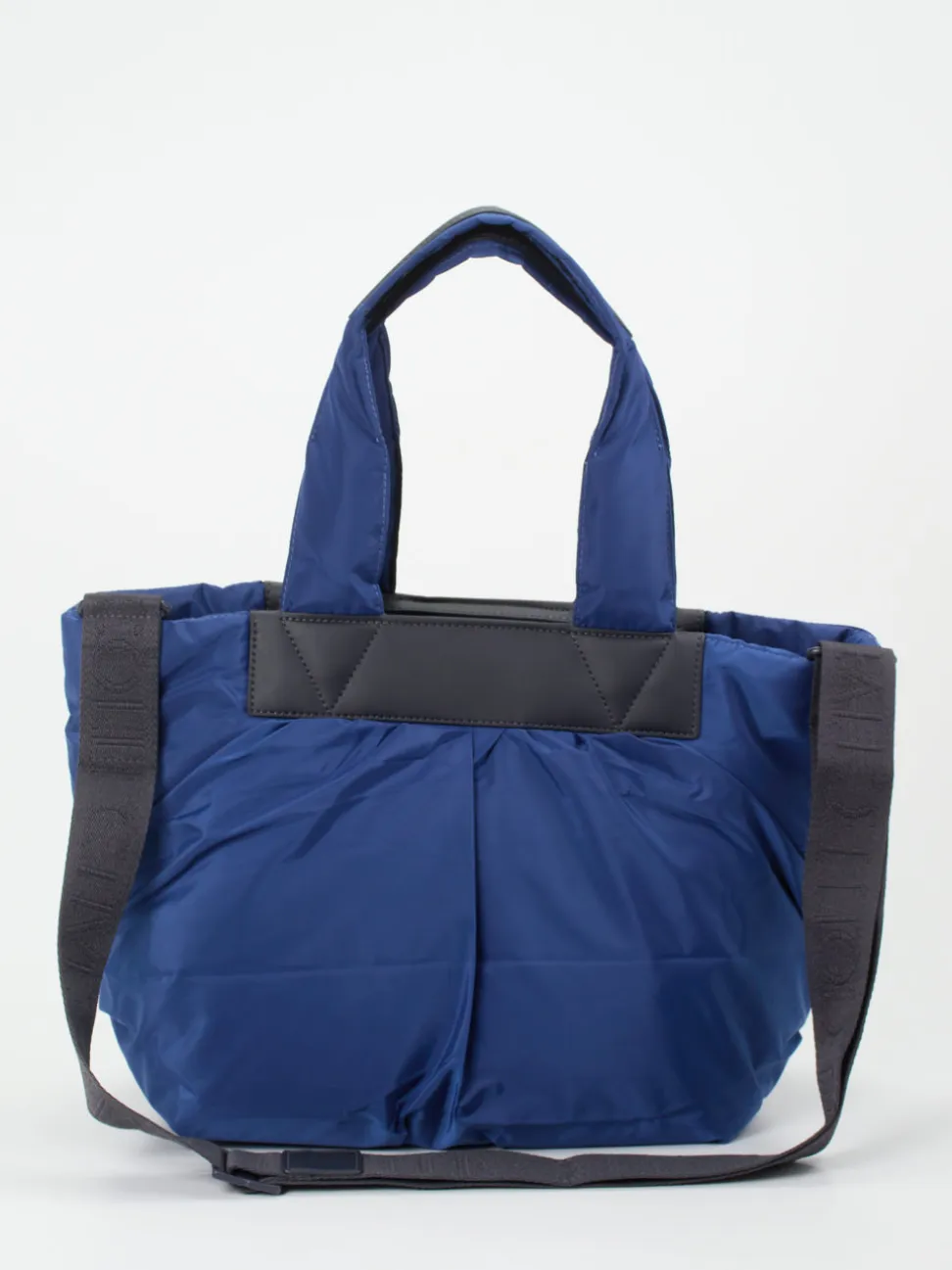 VeeCollective Berlin – Shopper