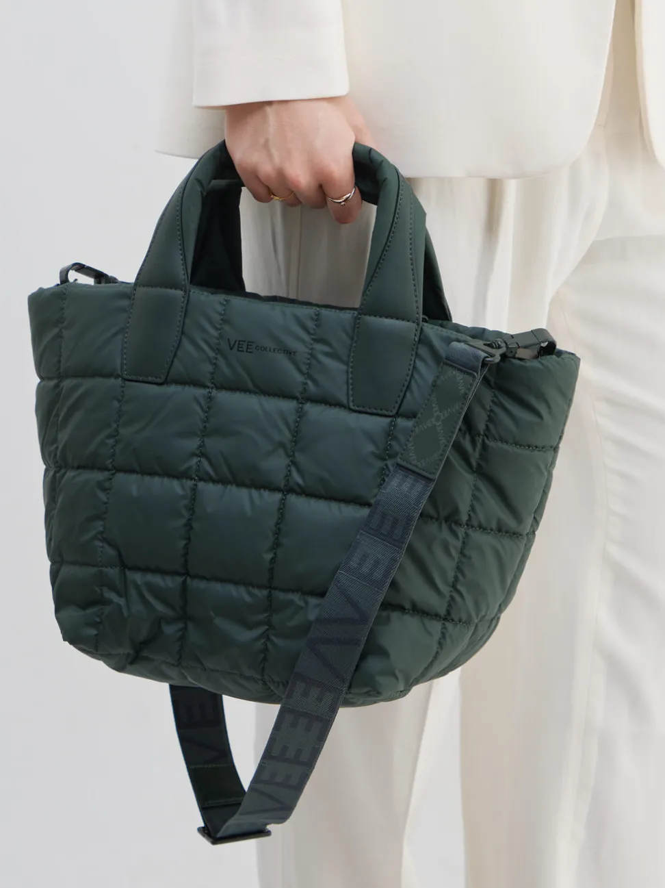 VeeCollective Berlin – Shopper Bag aus Nylon grün