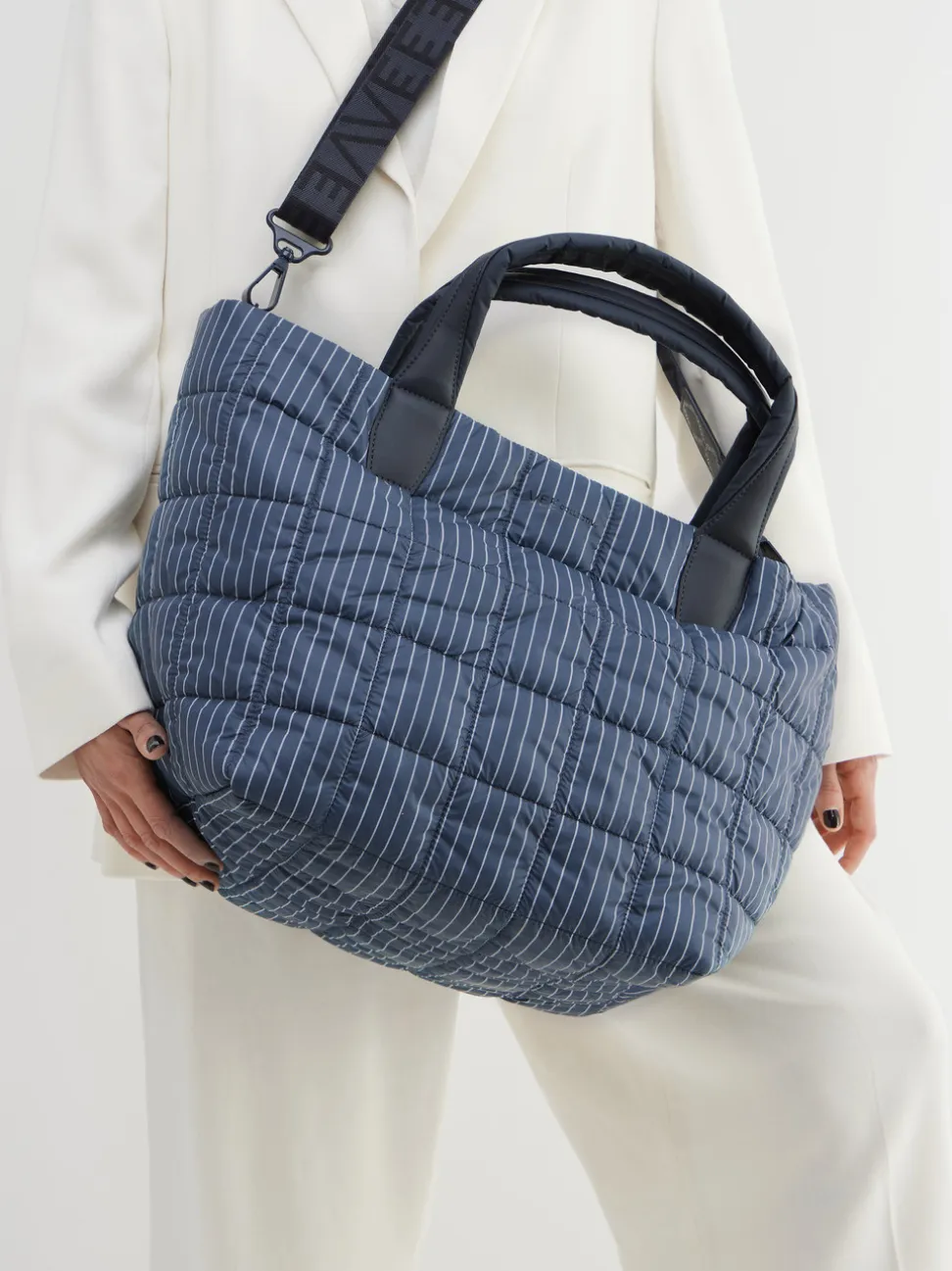 VeeCollective Berlin – Shopper aus Nylon Dunkelblau
