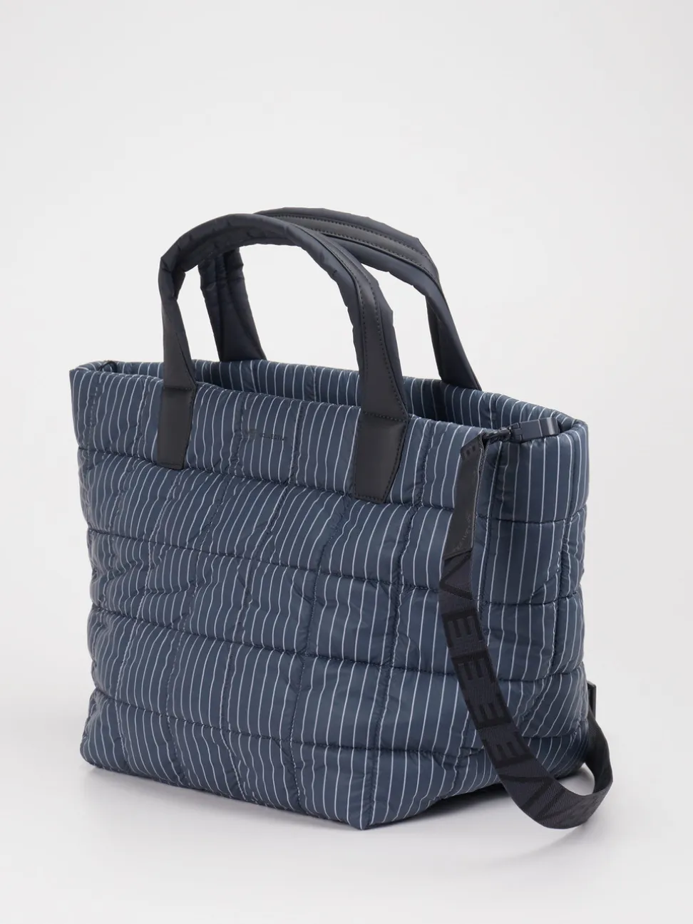 VeeCollective Berlin – Shopper aus Nylon Dunkelblau