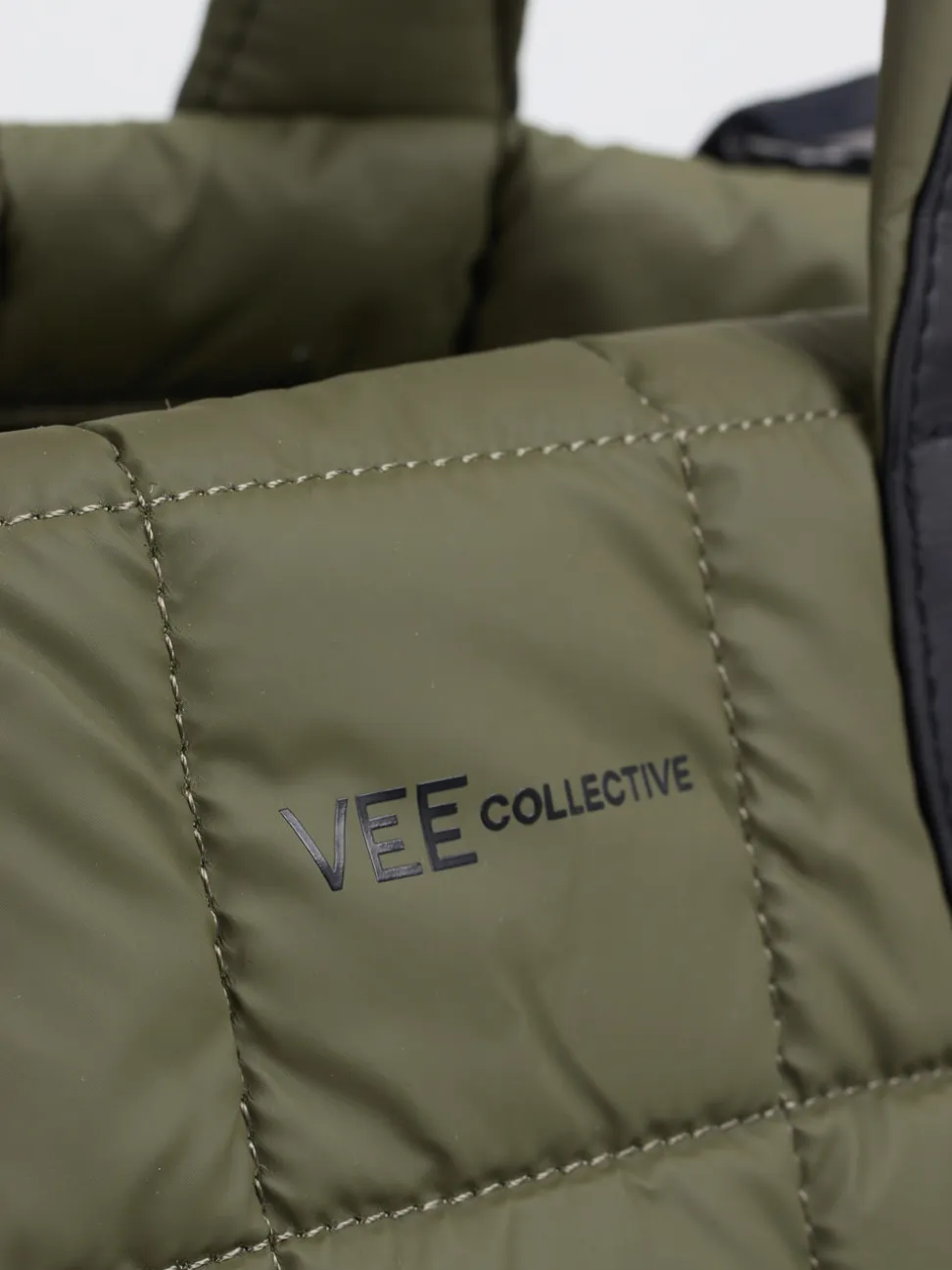 VeeCollective Berlin – Shopper aus Ripstop Nylon Olivgrün