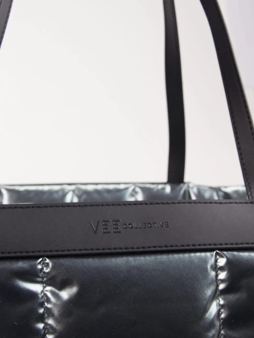 VeeCollective Berlin – Shopper