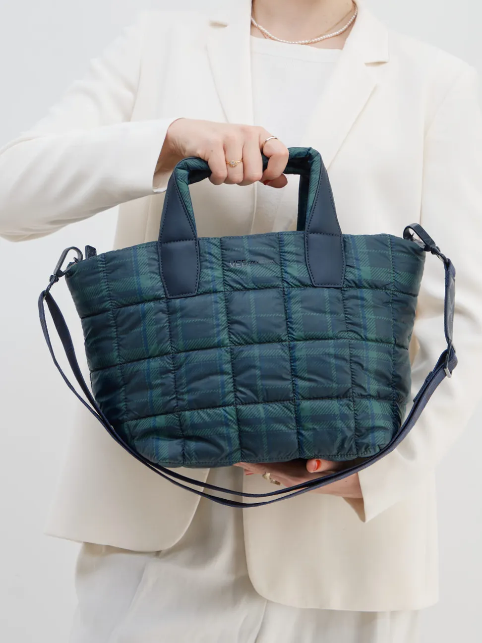 VeeCollective Berlin – Shopper aus Nylon in Dunkelgrün