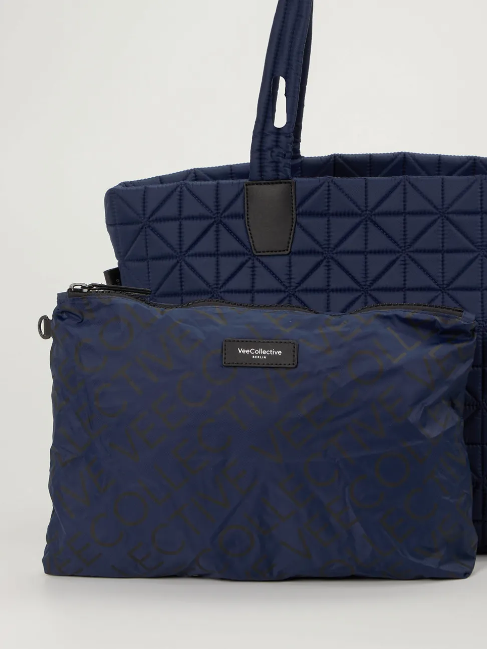 VeeCollective Berlin – Shopper aus Nylon Dunkelblau