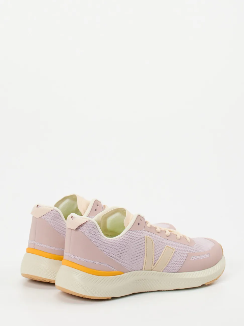 Veja – Laufsneaker aus veganem Mesh in Rosé