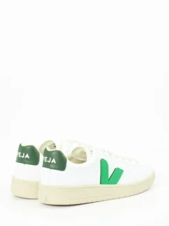 VEJA – Low-Top Sneaker aus veganem Leder weiß