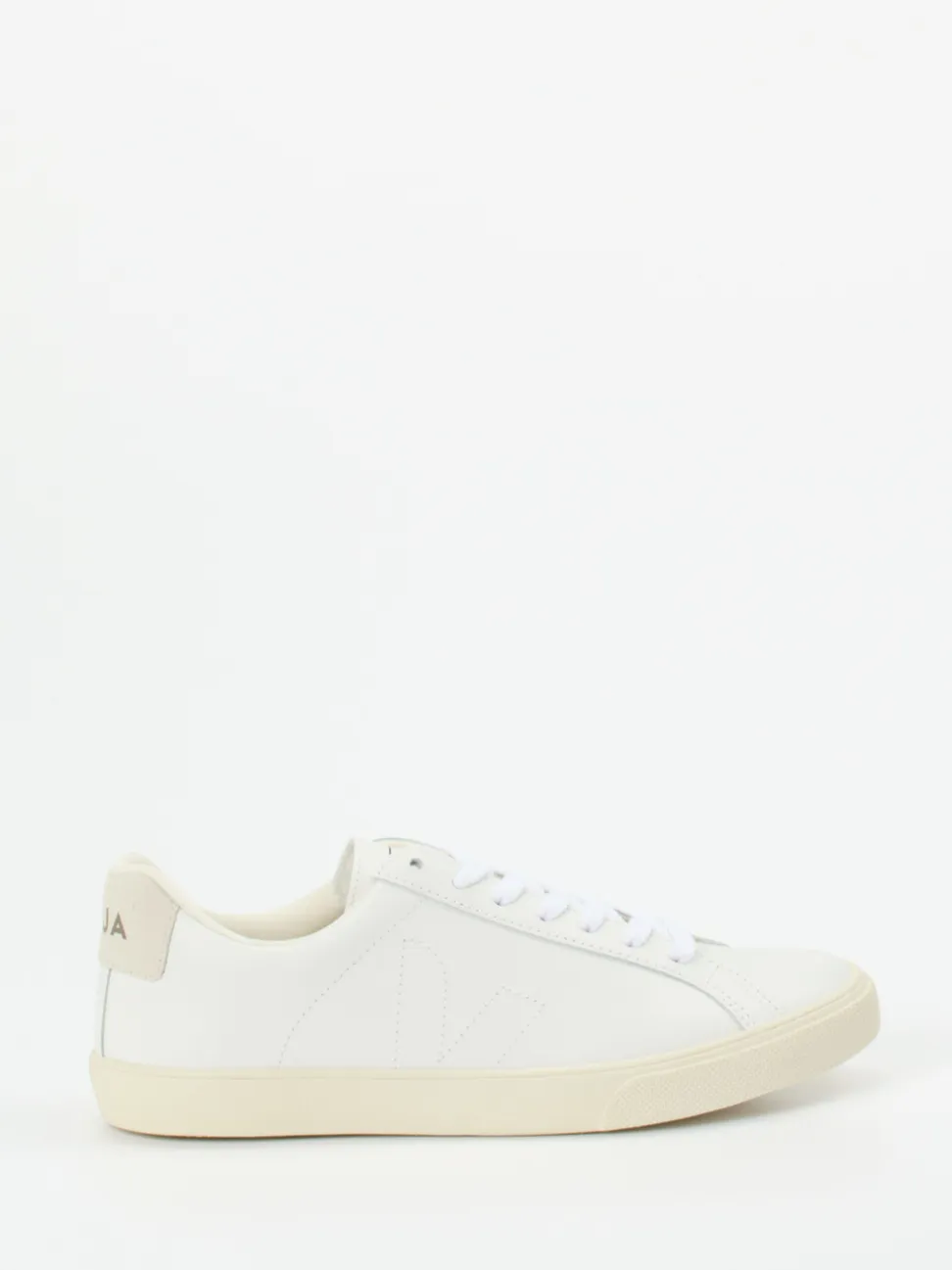 VEJA – Low-Top Sneaker aus Leder in Weiß