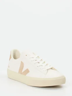 VEJA – Low-Top Sneaker aus Kalbleder cremeweiß