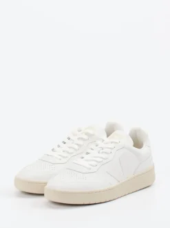 VEJA – Low-Top-Sneaker aus Kalbleder Off-White