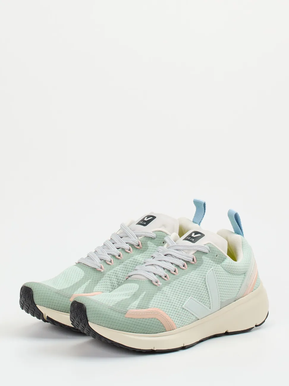 VEJA – Performance-Sneaker aus Alveomesh in Pastell