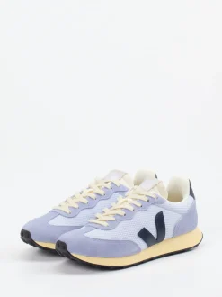 VEJA – Retro-Sneaker aus Mesh und Veloursleder Pastellblau