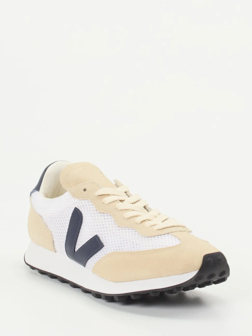 VEJA – Retro-Sneaker aus Mesh und Veloursleder Beige