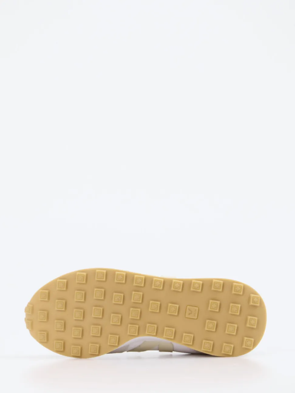 VEJA – Retro-Sneaker aus Mesh und Veloursleder beige
